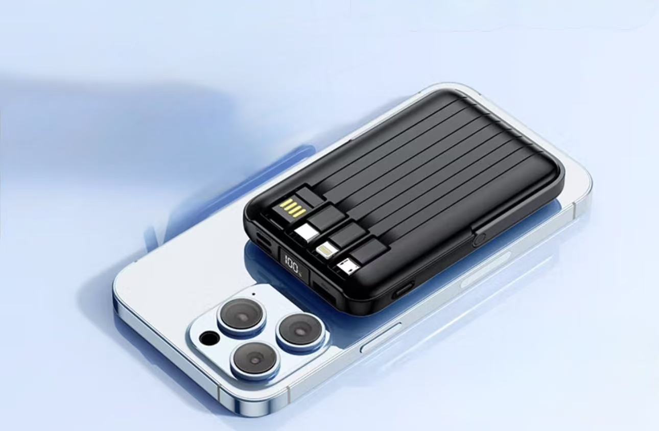 Power bank magnetico e fili 22.5W